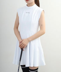 画像をギャラリービューアにロードします Pleats One-Piece Dress
