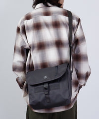 画像をギャラリービューアにロードします Northside Messenger MLC-02206
