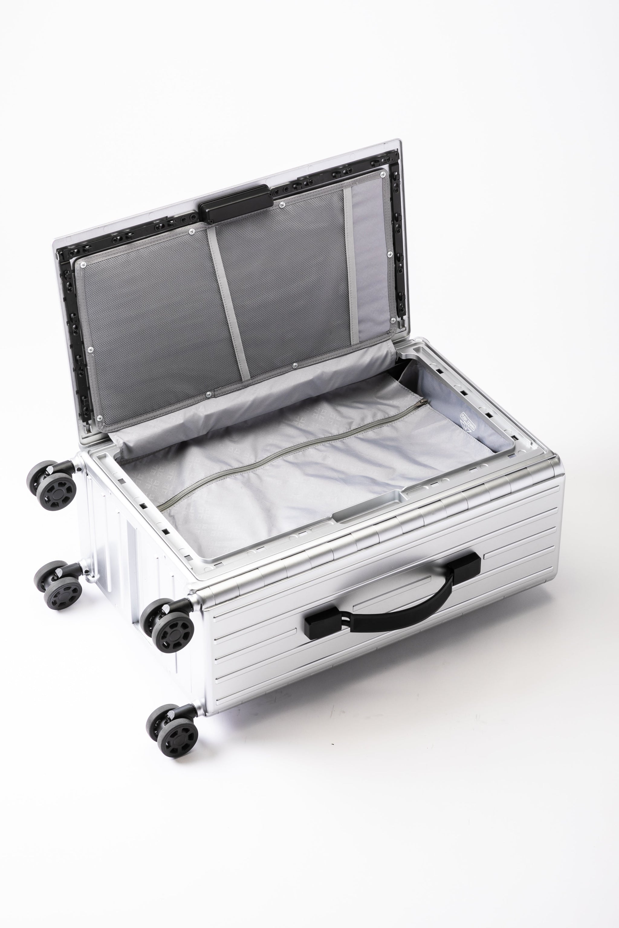 アンドフラット&FLATシルバーメタリック折り畳キャリーFL14-4-00001 折りたたみメタリックカラー SILVER FL14-4-00001 | JEETA Active Life